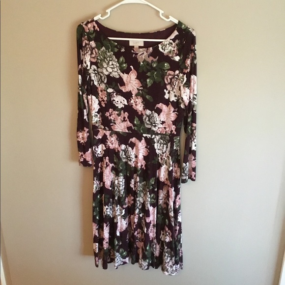 LOFT Dresses & Skirts - LOFT Outlet floral pattern dress size Small